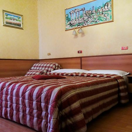 Hotel Cristina Rzym Zewnętrze zdjęcie