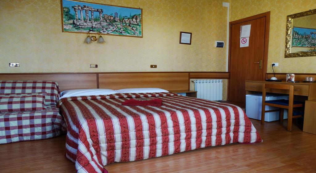 Hotel Cristina Rzym Pokój zdjęcie