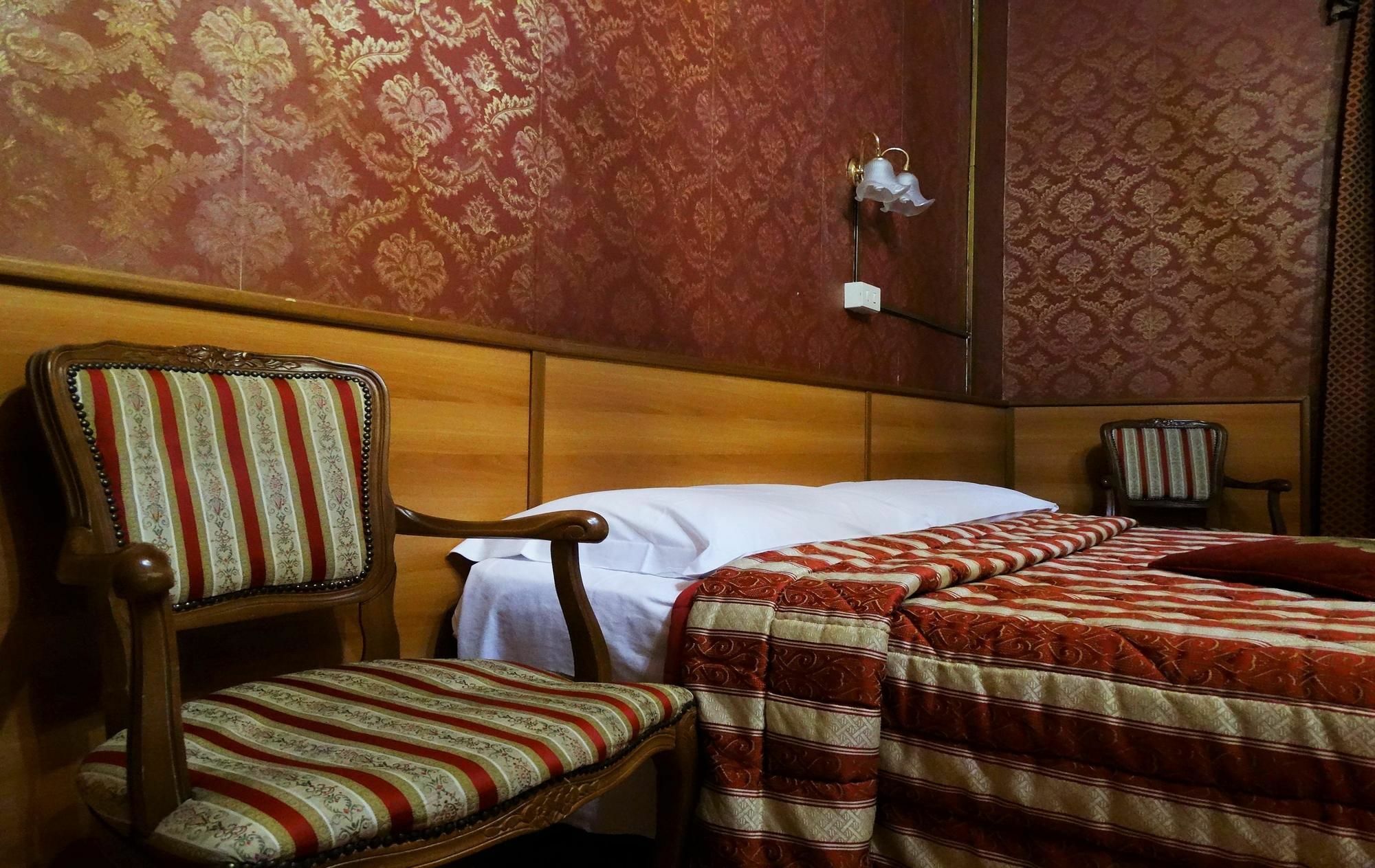 Hotel Cristina Rzym Zewnętrze zdjęcie