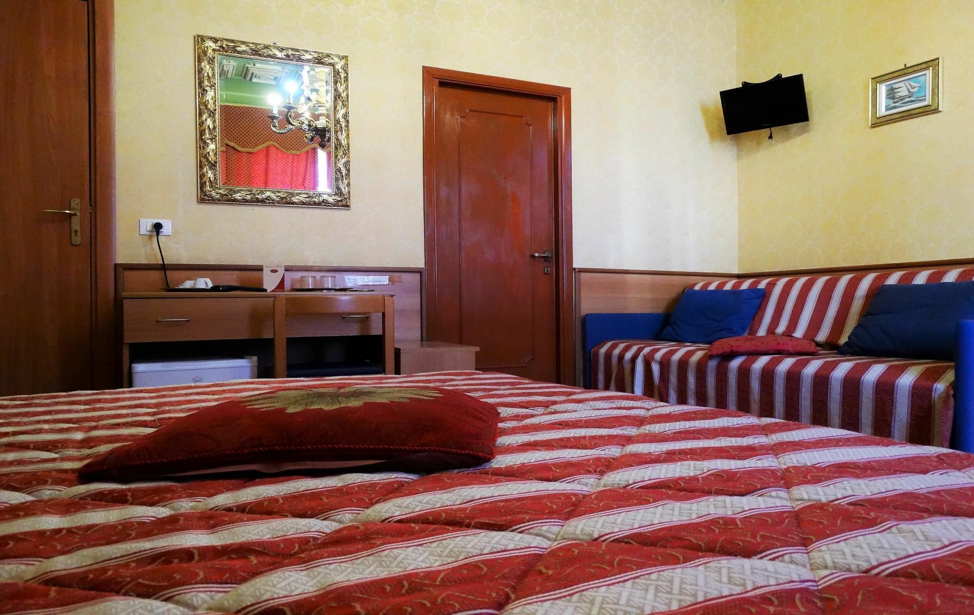Hotel Cristina Rzym Zewnętrze zdjęcie